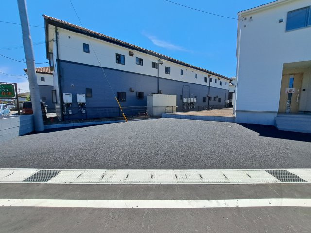 新築　前橋市青柳町第23　クレイドルガーデン　1号棟の駐車場|現地写真　駐車スペースは並列2台分可能です！
