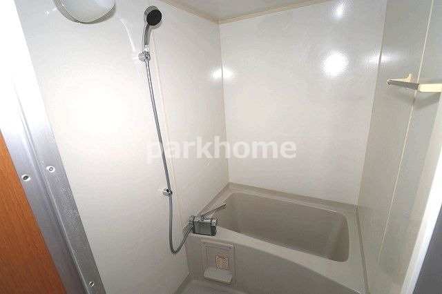 澤村マンションの浴室|お風呂で日々の疲れを落としましょう
※間取りが反転の場合があります