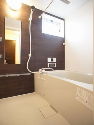 【浴室】 | リェス ソーンツェＢ | 浴室換気乾燥機と追い焚き機能付が付いています♪