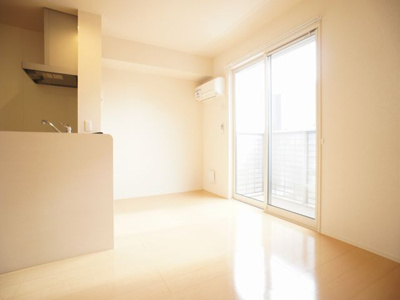 【居間・リビング】 | リェス ソーンツェＢ | 会話をしながらお料理できる対面キッチンです♪