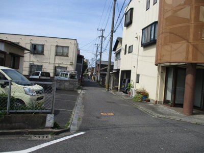 【前面道路含む現地写真】 | 宇佐町二丁目12番18号（A-6）