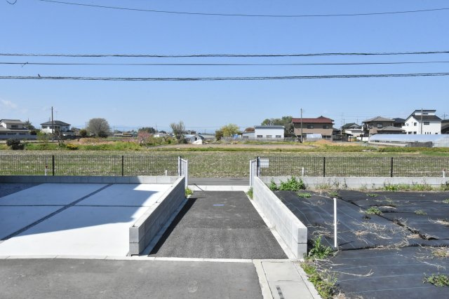 鴻巣市箕田富士山Ⅱ期全６区画の周辺|西側フットパスで車通りのない通路で西側４ｍに出られます。