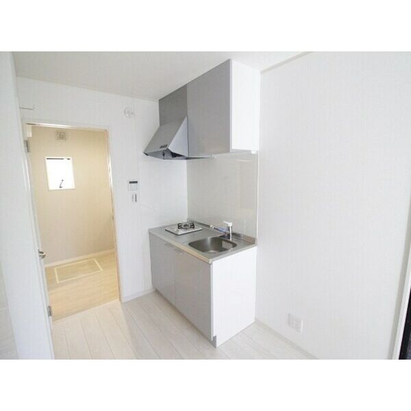 神戸市垂水区五色山４丁目のハイツのキッチン