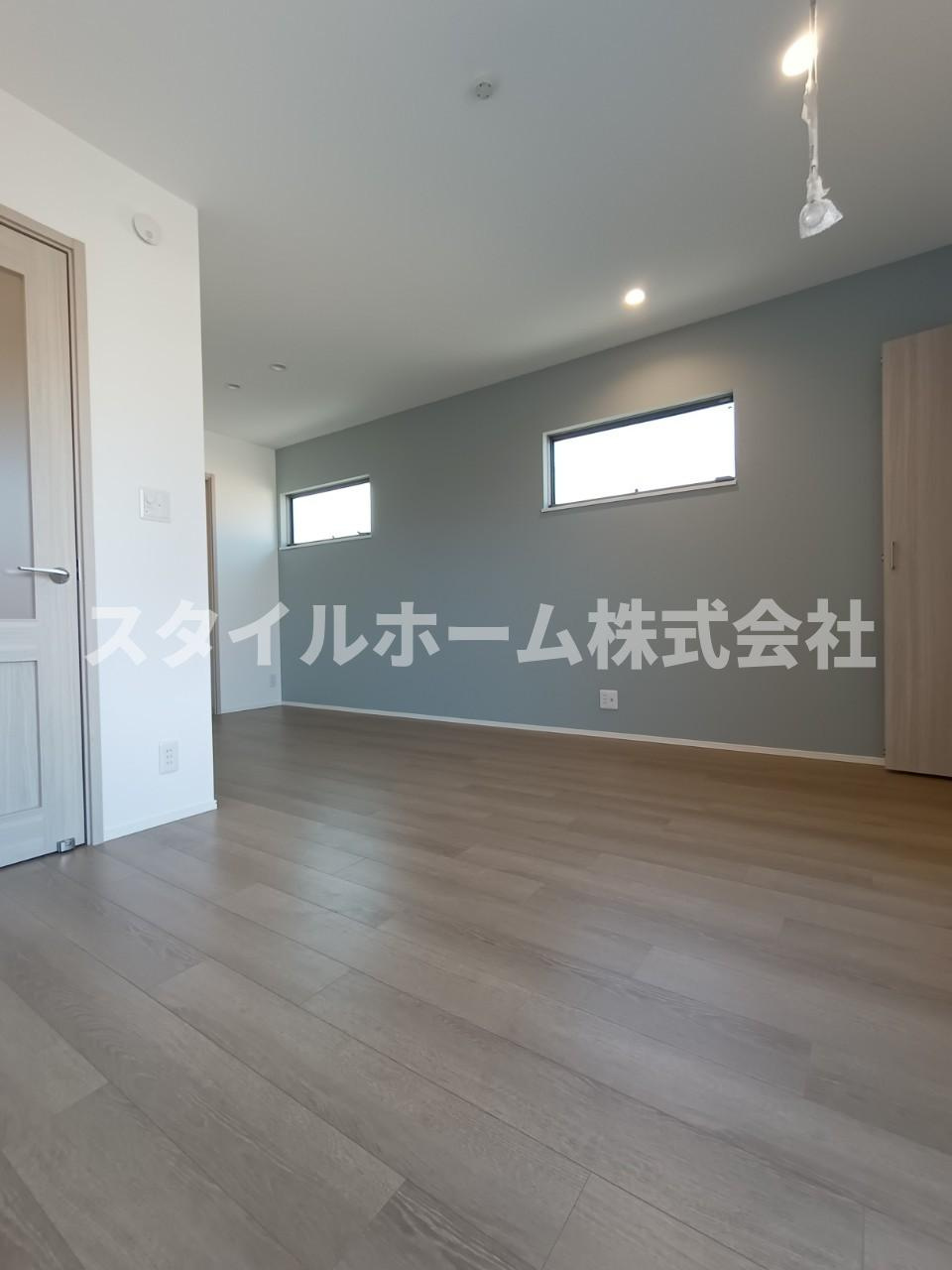 Cuore Riccoの居間・リビング|同建物内別部屋の写真です。