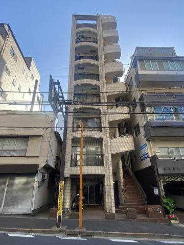 ラコンテカグラザカの外観