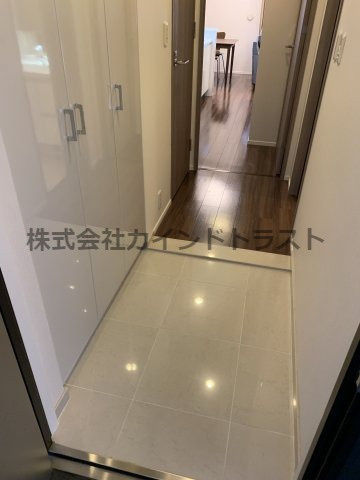 パークアクシス梅田の玄関|明るい玄関です