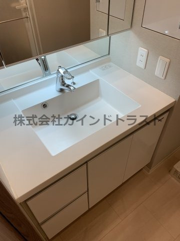 パークアクシス梅田の洗面所|ゆったりとスペースのある洗面所