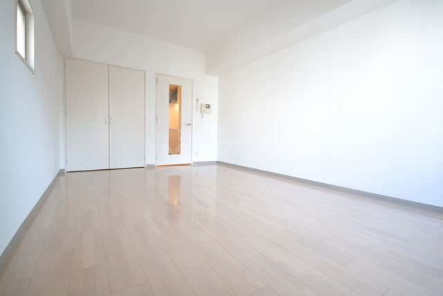 フォレシティ肥後橋の居間・リビング