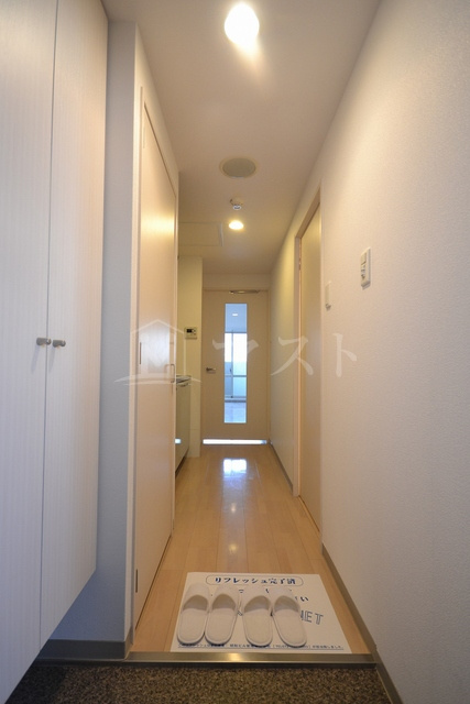 フォレシティ肥後橋の玄関