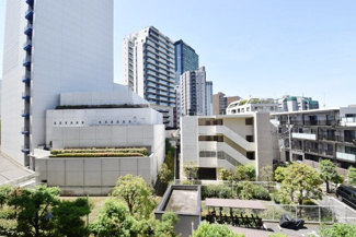 【展望】 | 眼前に広がる空の雄大さと、このお部屋の自慢の一つである「眺望」をご覧ください。毎日、この景色を独り占めできる新生活に夢が広がります。～即日のご見学可能～　お問合せはお気軽にどうぞ。