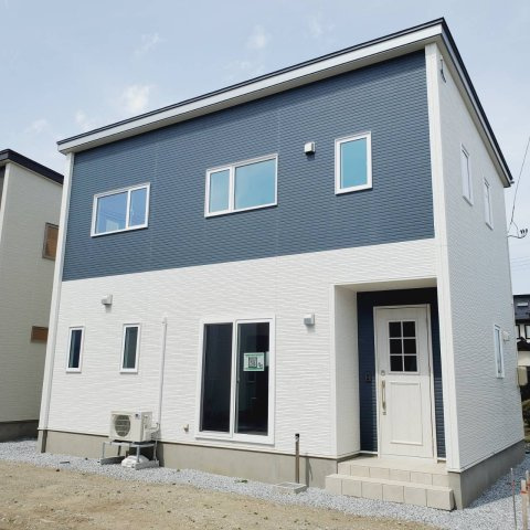 八戸市　サンガーデン長苗代№９の外観