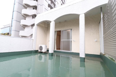 【バルコニー】 | 栄光ビル