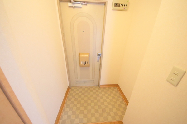 生駒ビューハイツの玄関