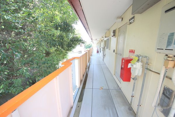 生駒ビューハイツのエントランス