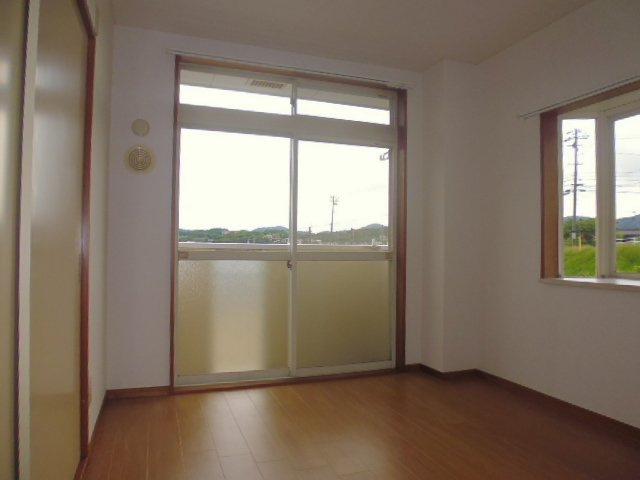 エーデルハイムエビスの居間・リビング|洋室