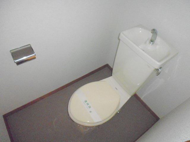 エーデルハイムエビスのトイレ|温水洗浄便座に変更