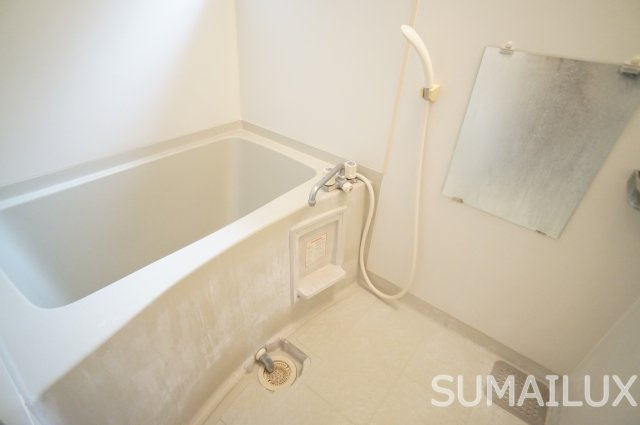 熊本市南区島町１丁目のアパートの浴室