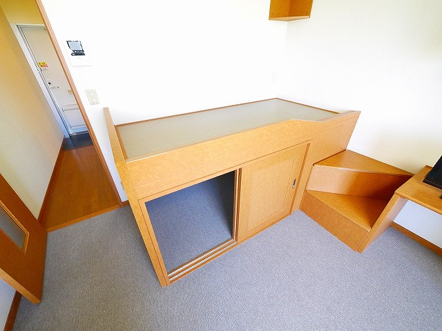 レオパレスセジュールの寝室|ゆとりの広さです