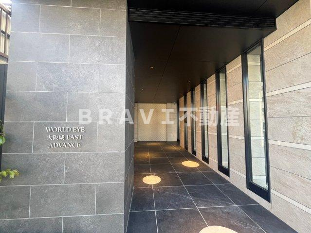 ワールドアイ大阪城EASTアドバンスのエントランス|ゆとりのあるエントランスです