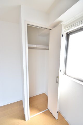 大阪市城東区野江１丁目の賃貸マンションの収納