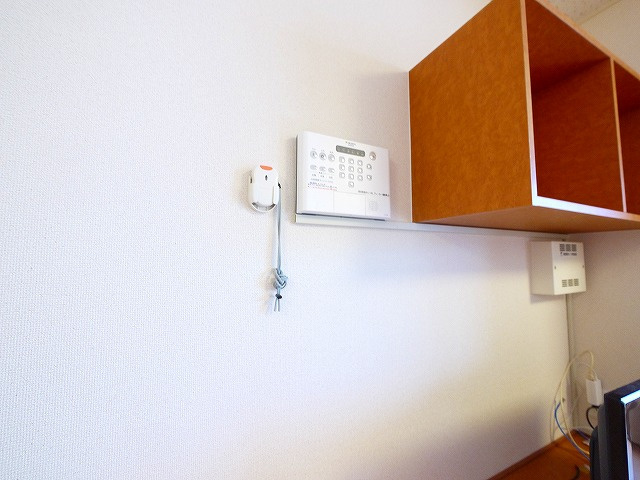 レオパレスシャルム　メゾン木津のセキュリティ