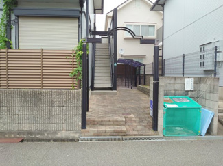 【エントランス】
