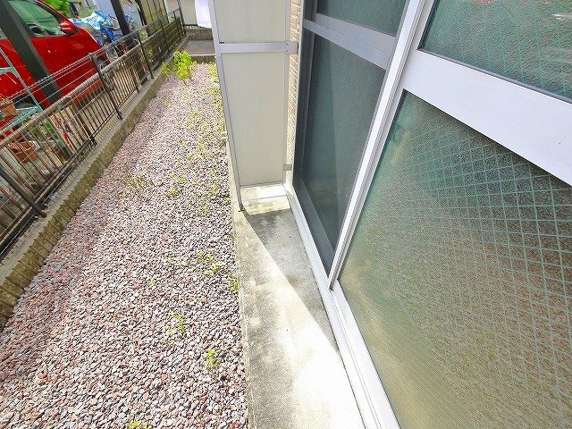 レオパレスシャルム　メゾン木津の庭