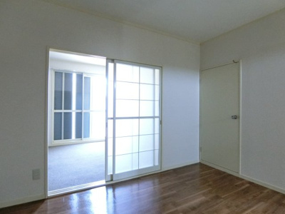 【洋室】 | メゾンド・アリエス