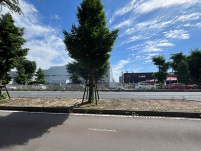 【展望】 | シャルムコート相模原 | 眺望を気にして物件を探す場合、前面に建物が建っていないか現地で確認しましょう！前面に建物があると景色はもちろん、日当たりや風通しにも影響が出てきます。住んだ時のことを想像しながら現地見学をしましょう。