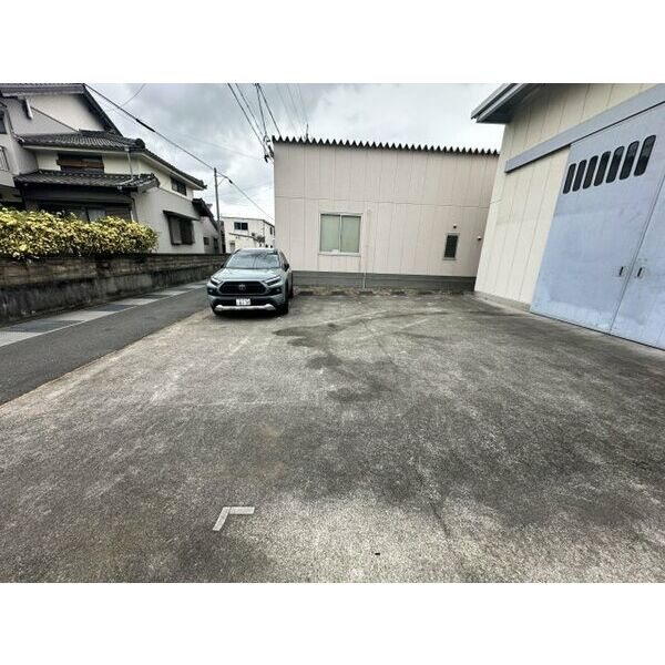 大高町貸工場の外観