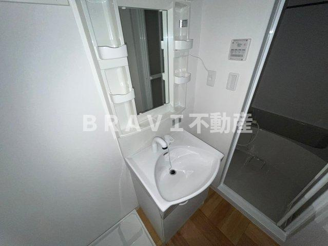 アウラ新深江の独立洗面台|朝の身支度には欠かせない独立洗面化粧台