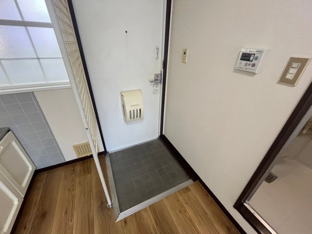 シティライフ岡本の玄関