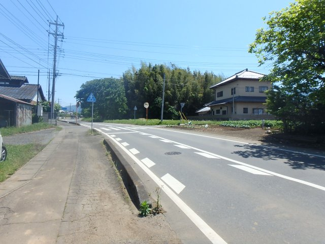 宮後土地の前面道路含む現地写真