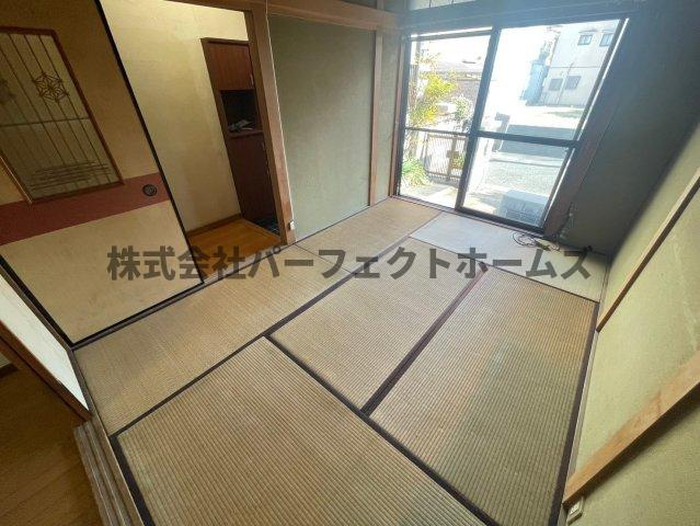 伊加賀寿町戸建　賃貸の和室|和室です
