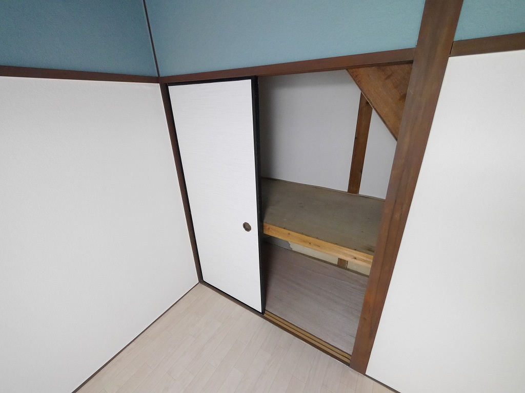 西山町4丁目戸建の収納