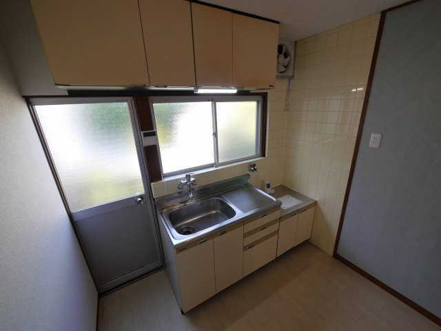 西山町4丁目戸建のキッチン