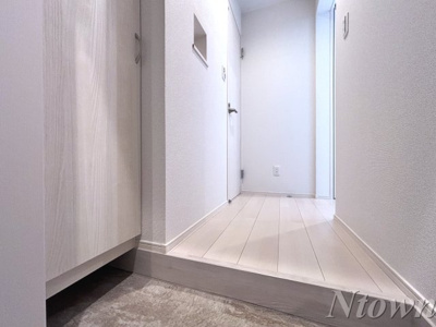 【玄関】 | REGALEST 森下 | 明るい玄関です