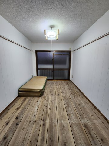 サンハイツ里の和室