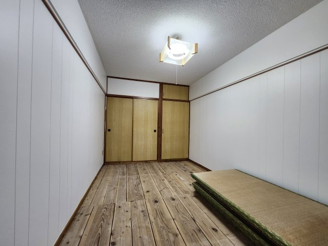 サンハイツ里の和室