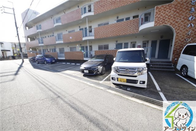 ときわハイツの駐車場