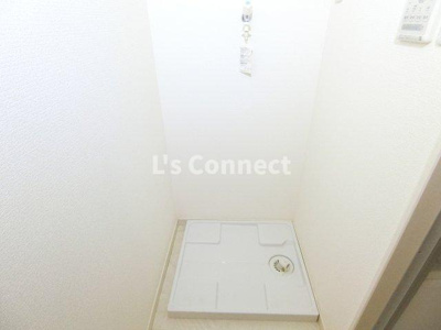 【設備】 | セロー明通館 | 室内洗濯機置き場には排水パン付き。