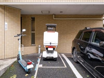 【駐車場】 | ドゥーエ西麻布 | バイク置き場