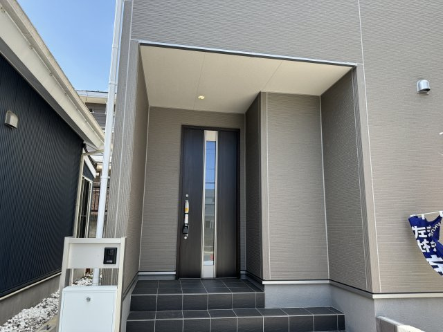 我孫子市柴崎台３丁目新築戸建【我孫子第三小学校：4分】のエントランス|エントランス・玄関ポーチ