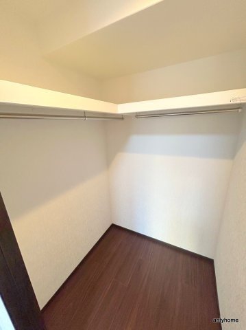 Vinoプレジオ本町　仲介手数料無料の収納
