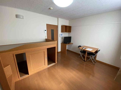 【居間・リビング】 | レオパレス晴屋 | 設備・仕様は号室により異なる為、現況を優先致します。