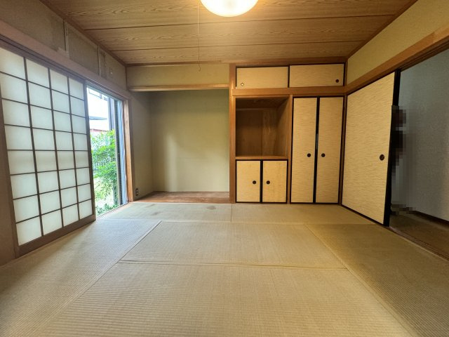 熊取町山の手台2丁目　中古戸建の和室|本格的な和室