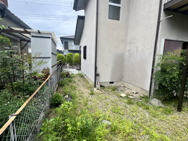 熊取町山の手台2丁目　中古戸建の庭