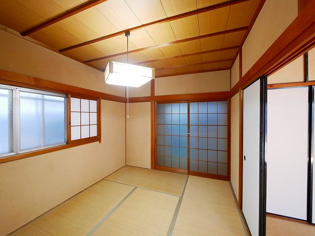 阿片貸家の和室|和室ならではの温かな和の空間で寛ぎの時間を過ごせます