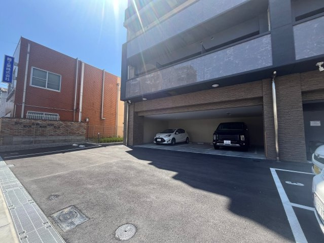 都島高倉町Noahの駐車場|カースペースがあります