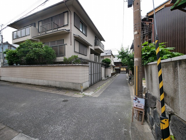 今御門町テナントの周辺